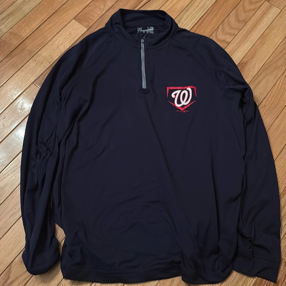 Men’s L Under Armour Nationals Crewneck